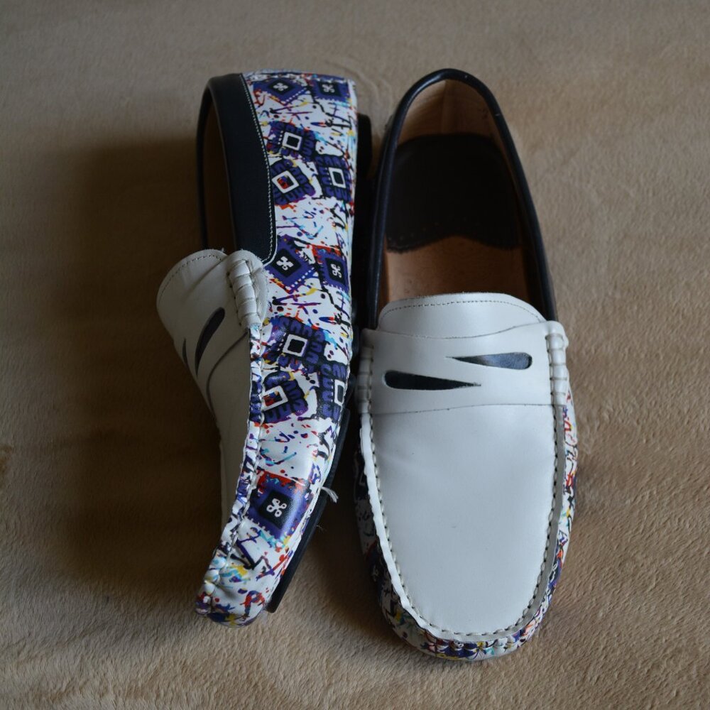 Robert Graham RG5487S White print Loafers, Slip On, Moccasin Shoes, 9.5, NWT - Picture 2 of 6